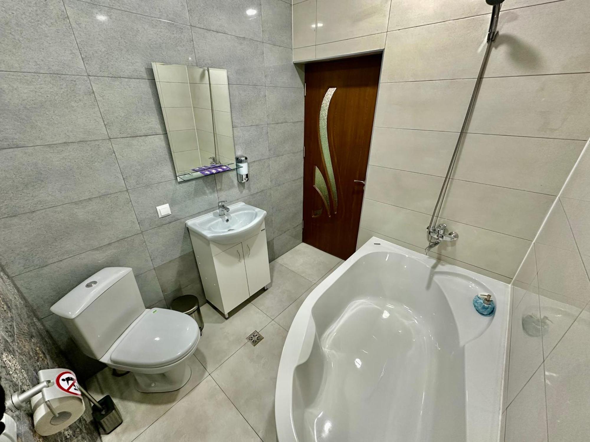 Tadevosyan Guest House Bjni ภายนอก รูปภาพ