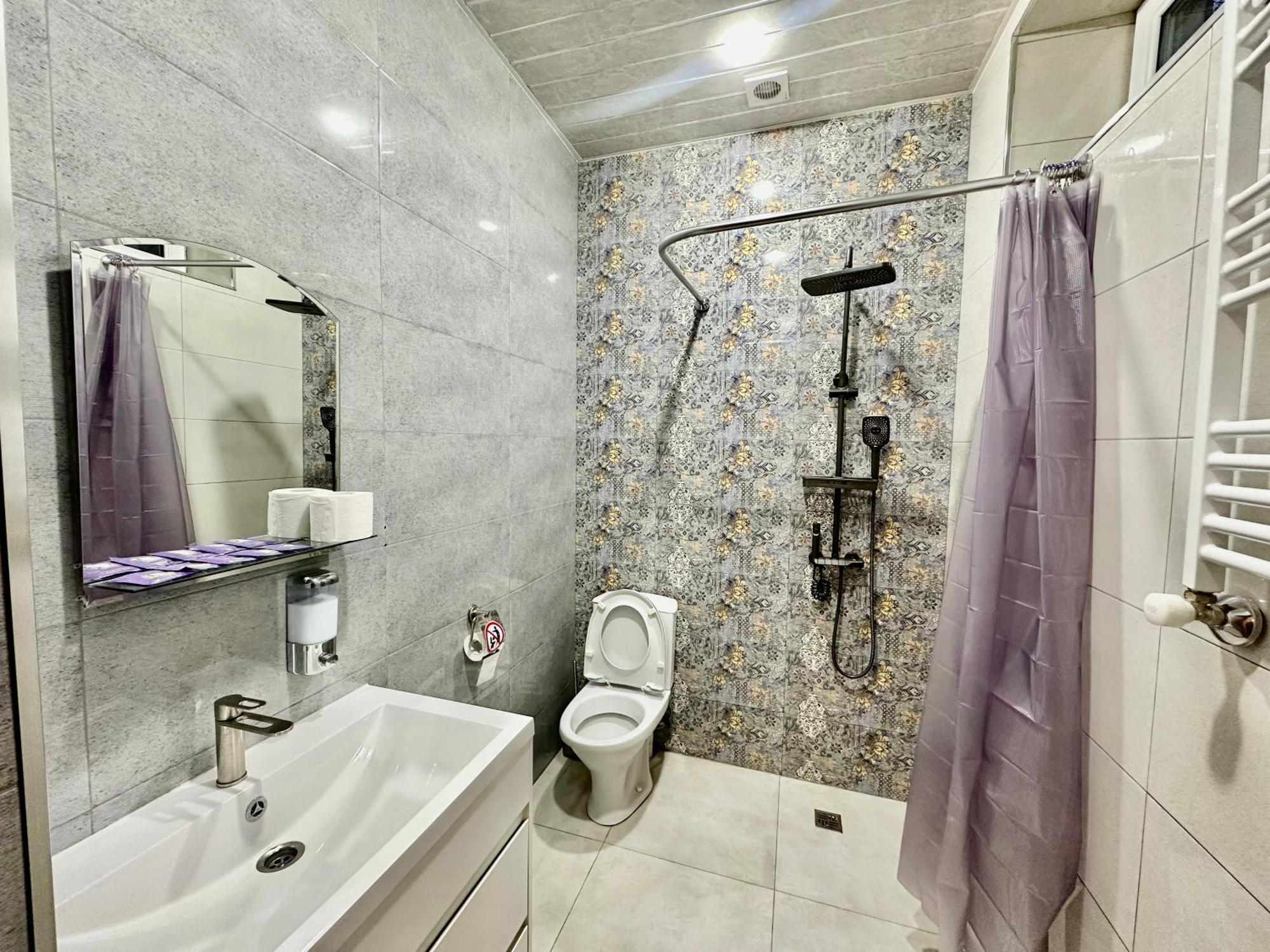 Tadevosyan Guest House Bjni ภายนอก รูปภาพ
