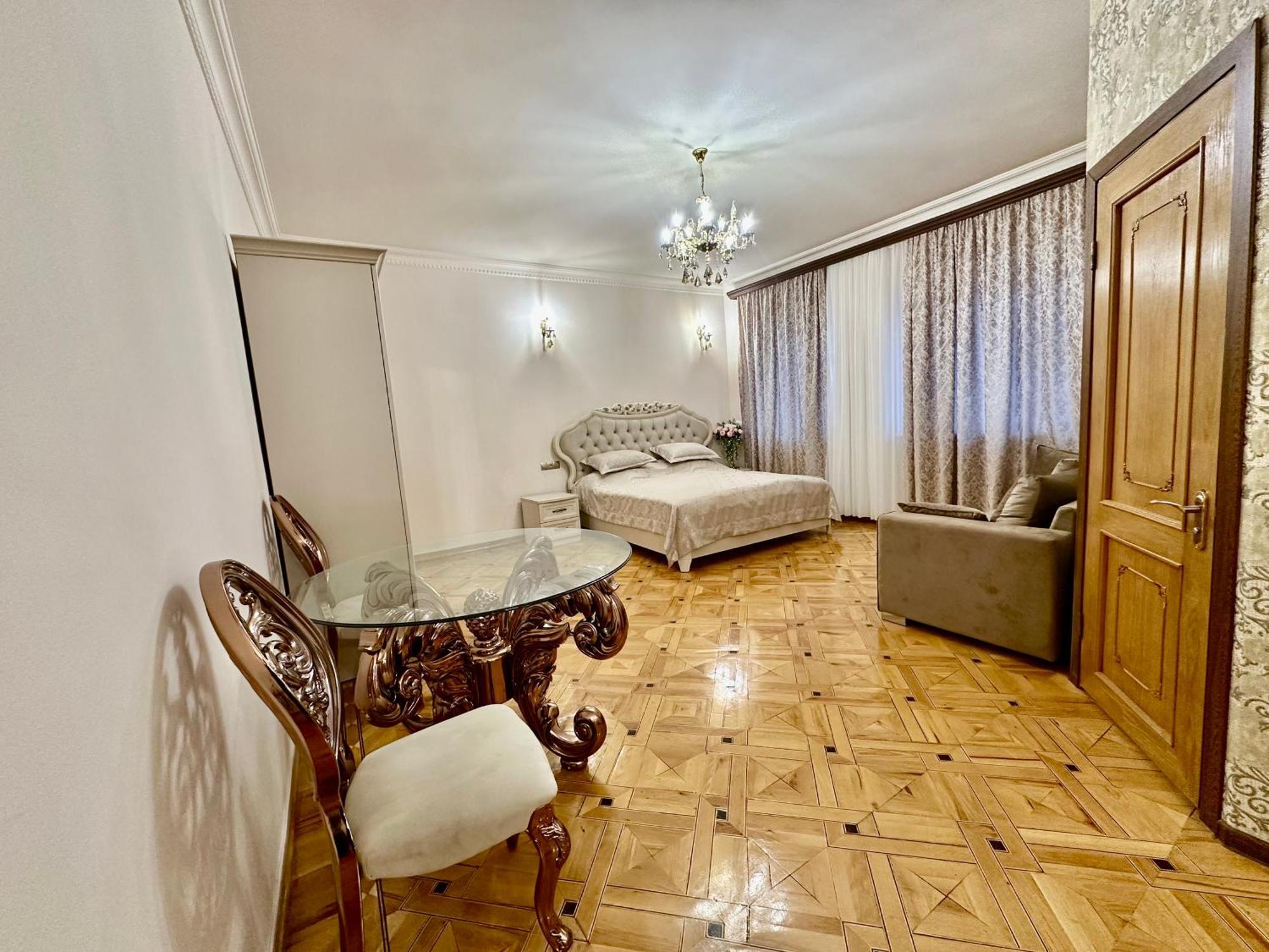 Tadevosyan Guest House Bjni ภายนอก รูปภาพ