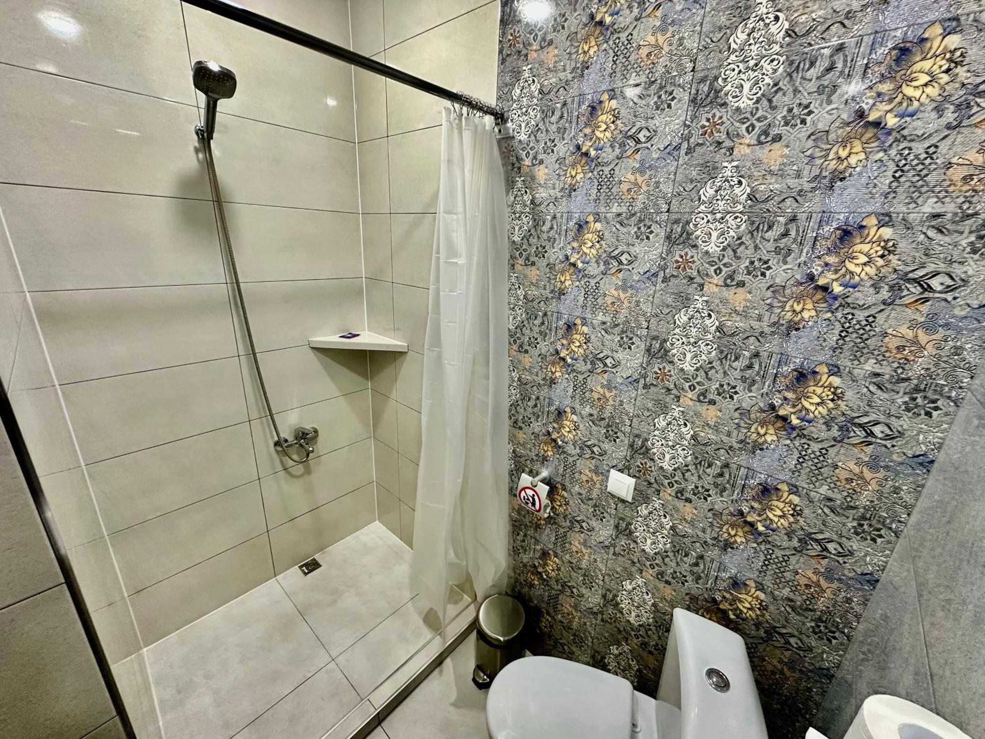 Tadevosyan Guest House Bjni ภายนอก รูปภาพ