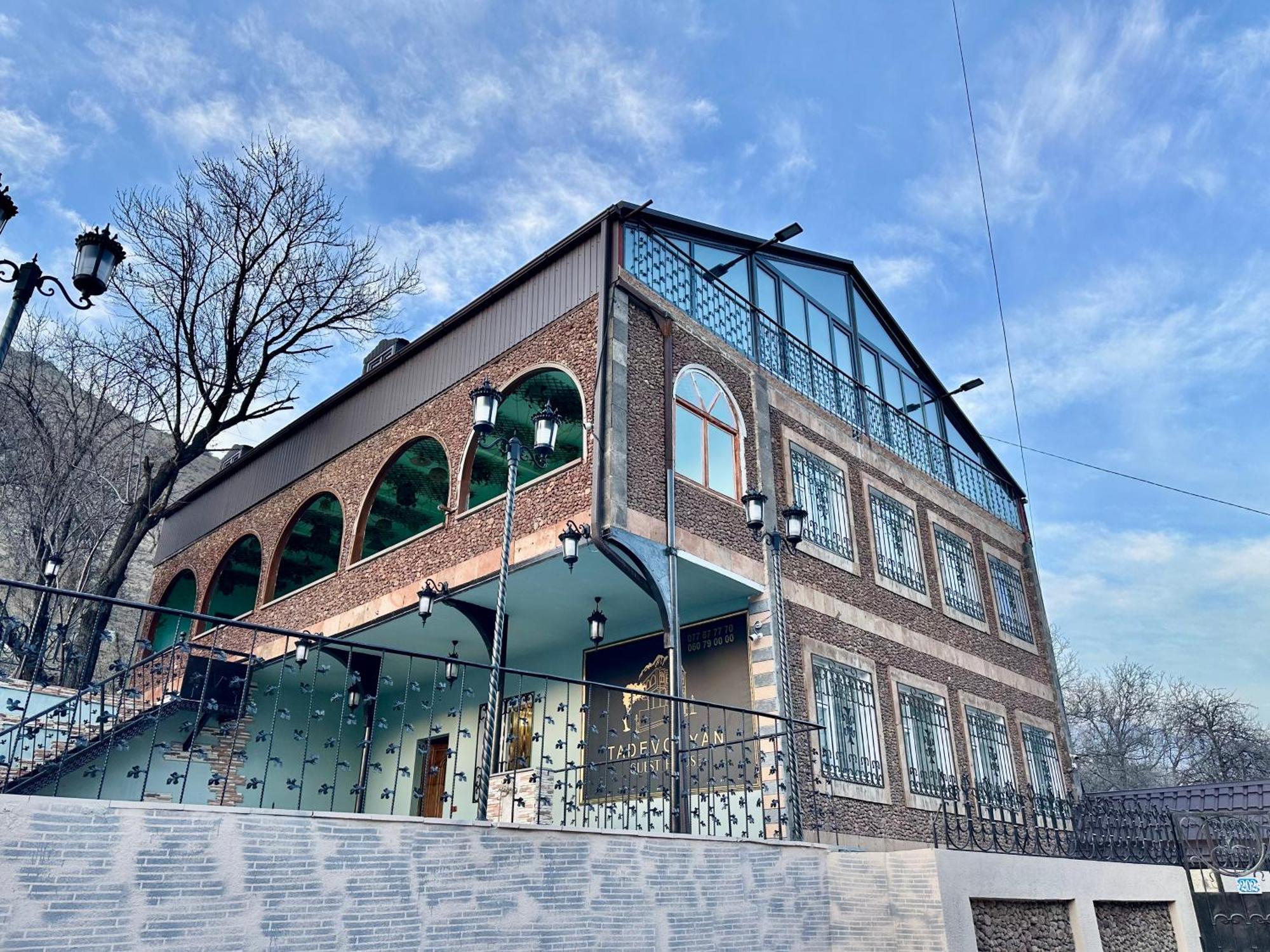 Tadevosyan Guest House Bjni ภายนอก รูปภาพ